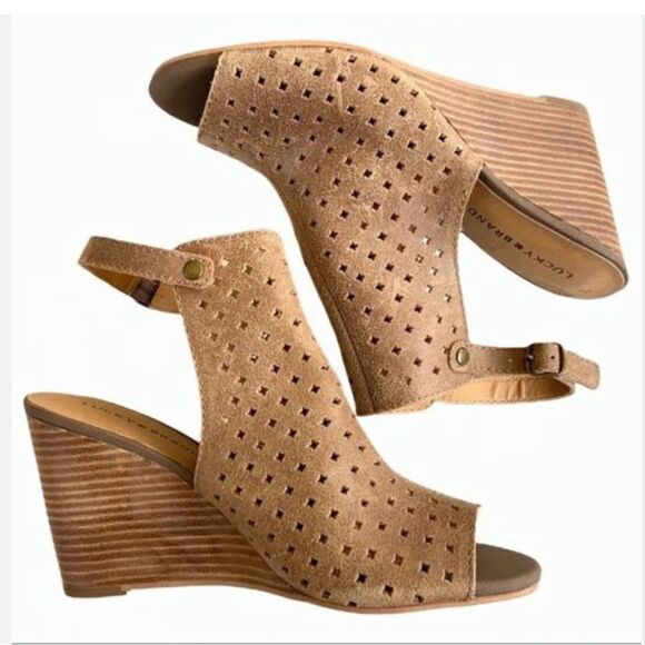 Lucky Brand RIGINA Taupe Perforated Stacked Wedge Heel Sandals - Picture 1 of 14